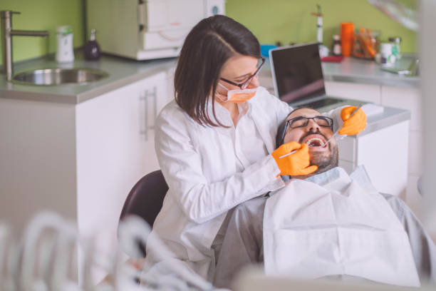 Best Emergency Dental Extractions in Columbia, IL